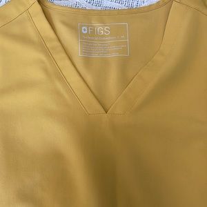 Figs scrub top - worn once